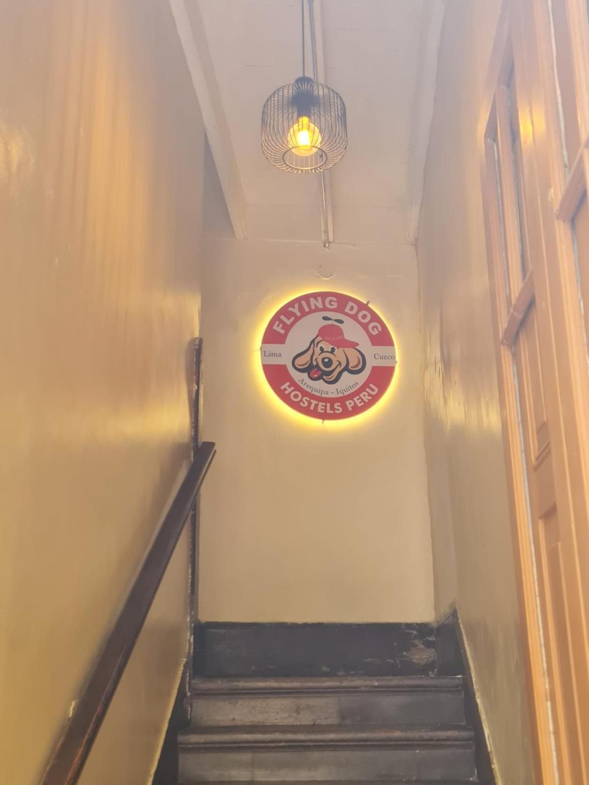 Flying Dog Hostel Lima Extérieur photo