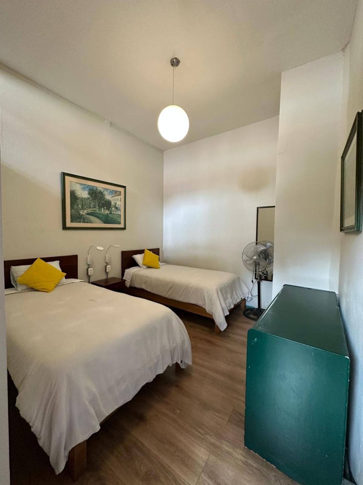 Flying Dog Hostel Lima Extérieur photo