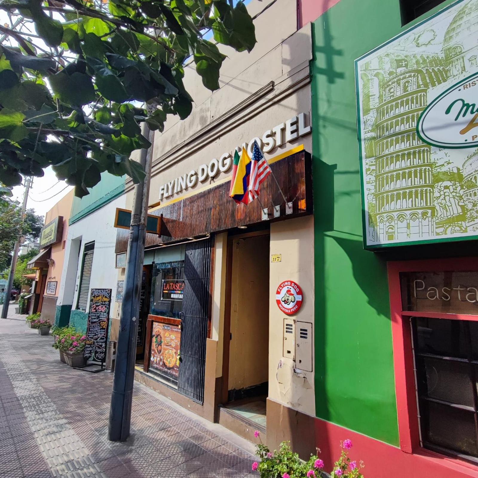 Flying Dog Hostel Lima Extérieur photo