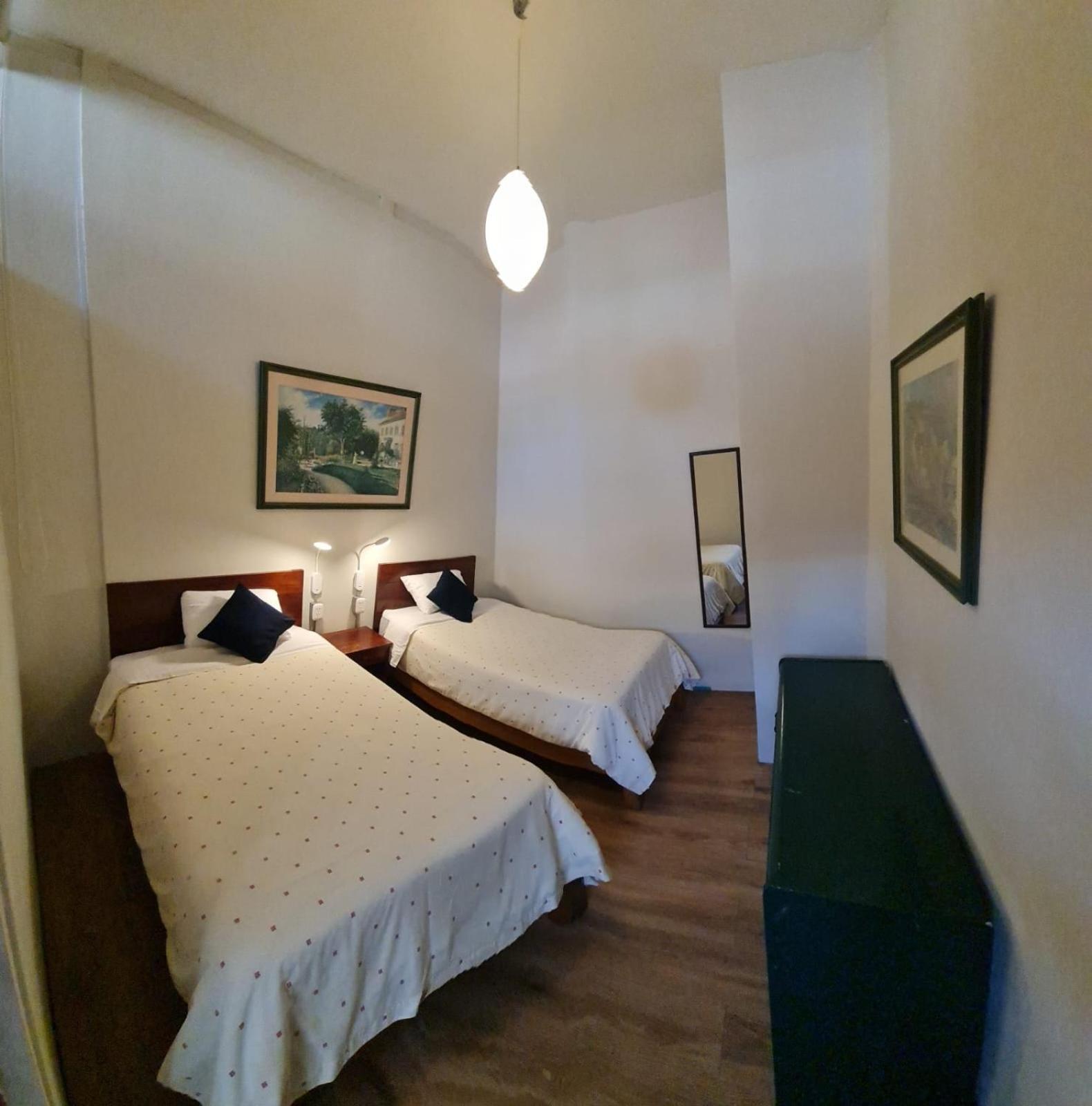 Flying Dog Hostel Lima Extérieur photo