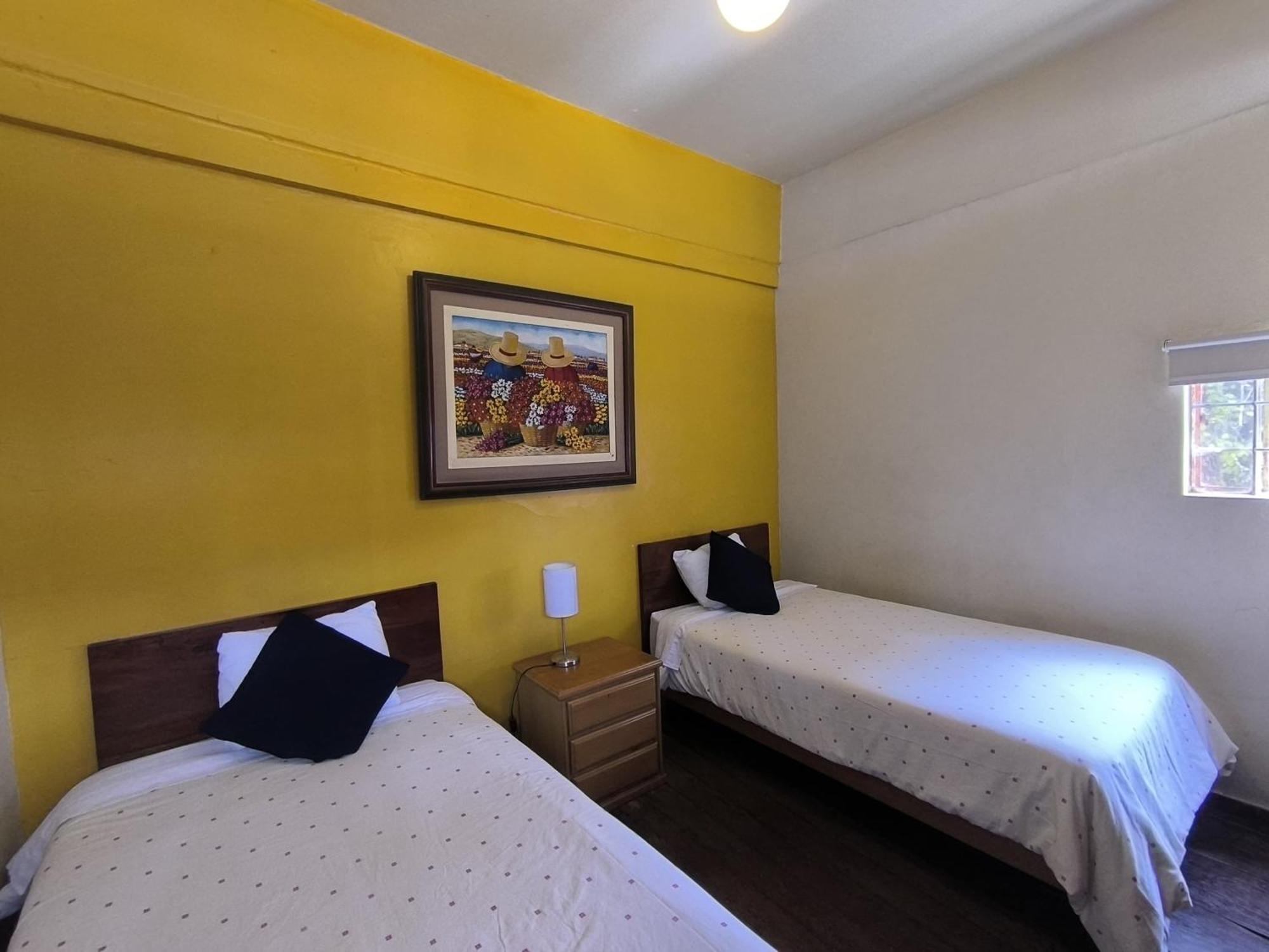 Flying Dog Hostel Lima Extérieur photo