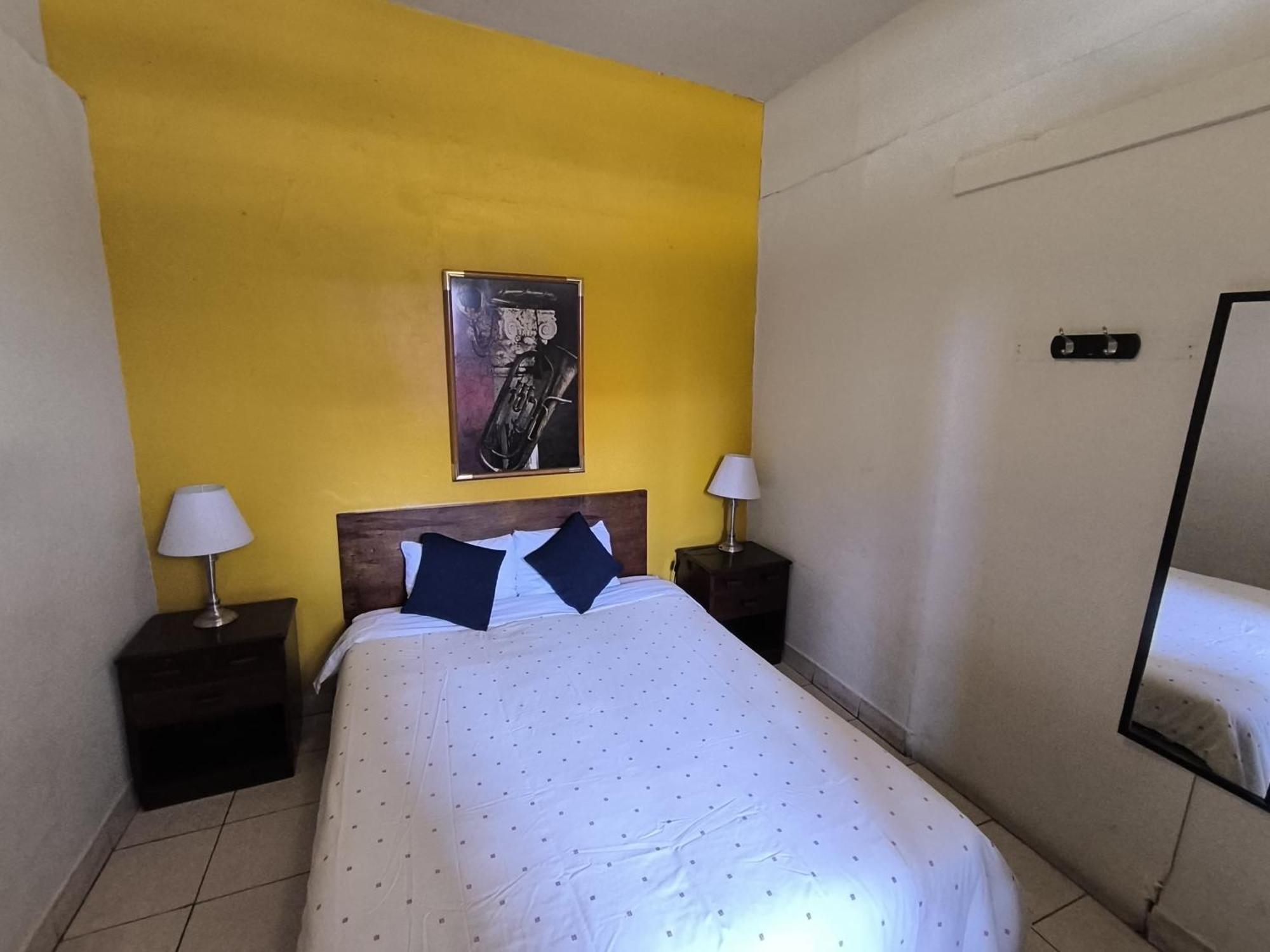 Flying Dog Hostel Lima Extérieur photo