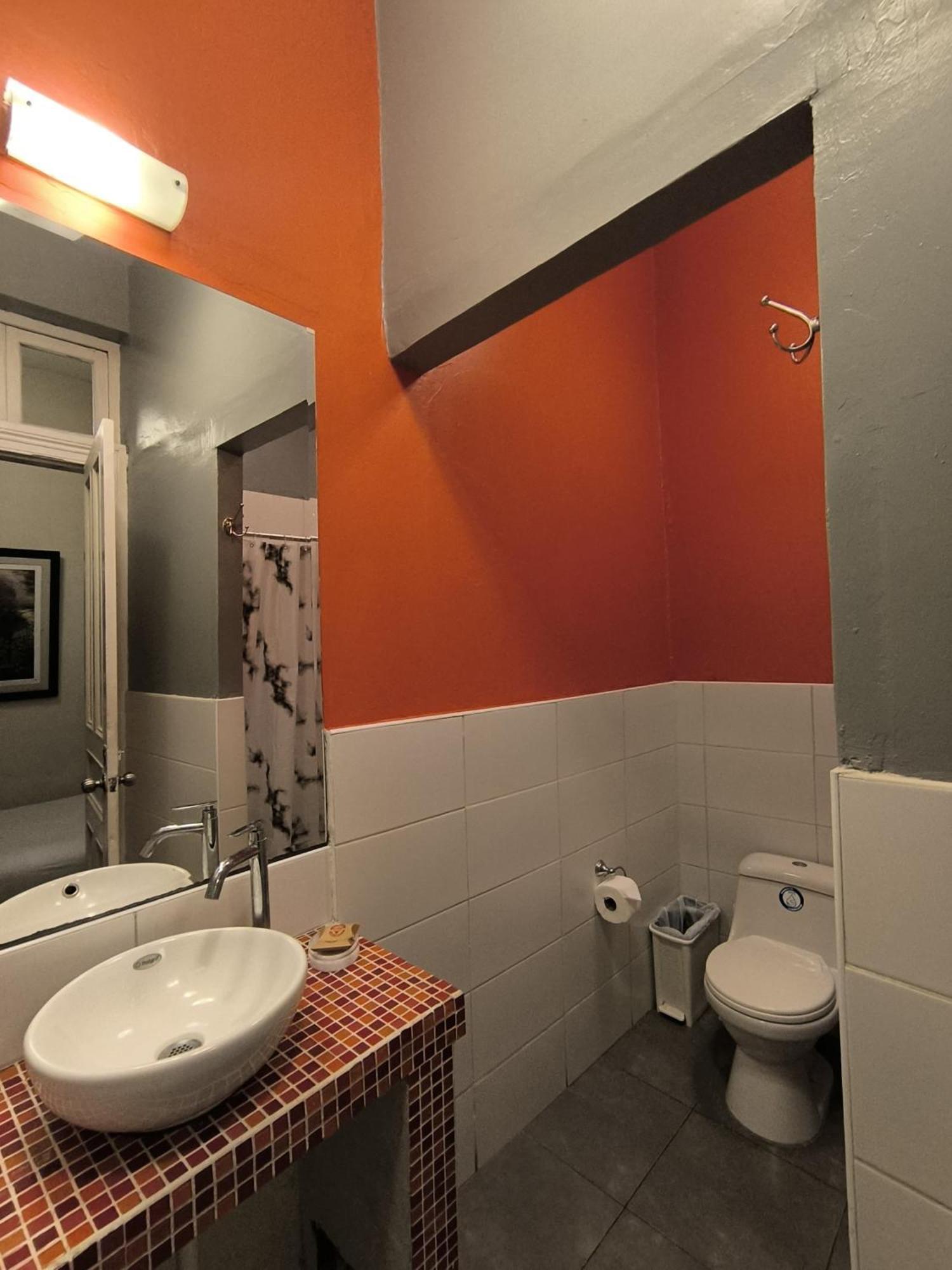 Flying Dog Hostel Lima Extérieur photo